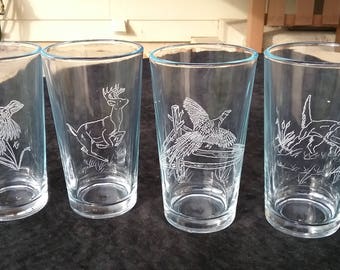 Beer glasses, Pub glasses, Hunting Beer glasses, Wildlife beer glasses, Hunters gift, Pint beer glasses, Gifts for him,  Beer drinker gift