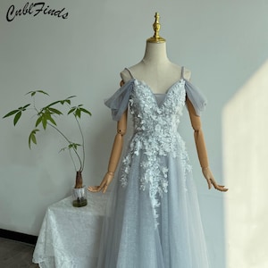Vestido de fiesta de hadas, vestido con apliques florales en 3D, vestido de jardín de tul etéreo, vestido de novia romántico con hombros descubiertos