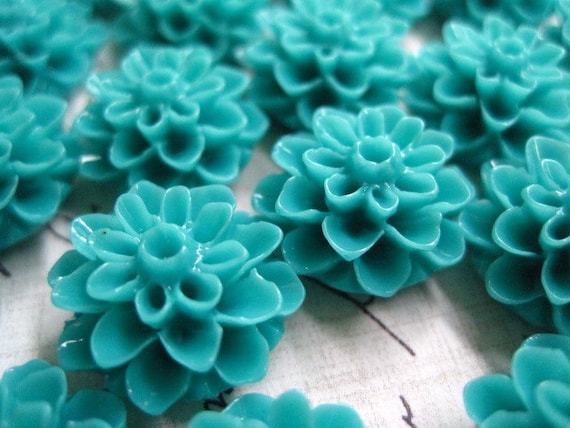 15mm Flower Cabochons 6 to 20 pcs Resin Cabochon Flowers Turquoise Dahlia Mum Flower