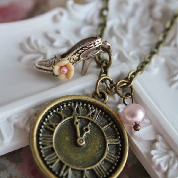 Cinderella necklace 5 mins before midnight vintage charm jewellery clock high heel pendant bronze retro cute accessory fairy tale princess
