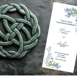 Blaue Blumen Floral Hochzeit Masse Booklet Vorlage | Bearbeitbare Canva Stationery (Digitaler Download)