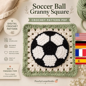 Può includere: Un modello digitale per uncinetto in PDF intitolato Soccer Ball Granny Square che presenta un motivo quadrato con un pallone da calcio bianco e nero al centro, circondato da bordi in filato color crema e verde salvia, non è un prodotto finito.