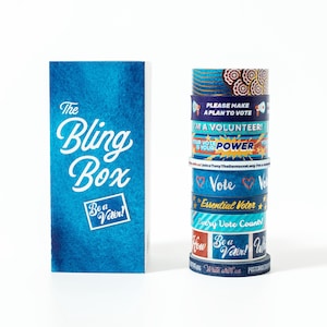 Mary Likes Postcards Bling Box Washi Tape Set, cheio de designs brilhantes que são perfeitos para decorar cartões postais para eleitores e campanhas GOTV