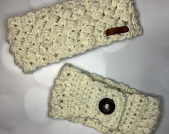 Creme Hand Gehäkelte Ohrenwärmer