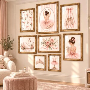 Könnte beinhalten: Ein Galerie-Wandset aus acht gerahmten Drucken mit Illustrationen zum Thema Ballett in Rosa- und Goldtönen. Die Kunstwerke zeigen eine Ballerina, Ballettschuhe, einen Schwan, einen Blumenstrauß, ein Diadem und ein Tutu in verzierten Goldrahmen.