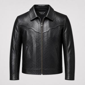 Giacca da uomo in pelle nera con stampa effetto serpente, carré in stile western, realizzata su misura.