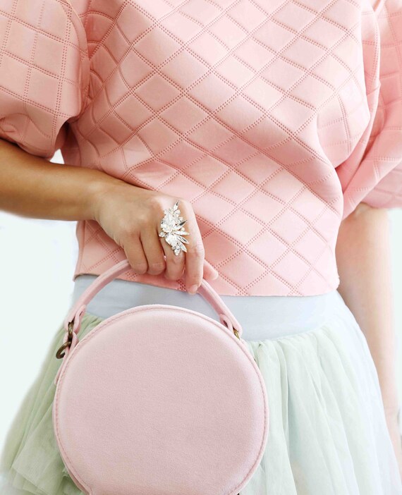 pink round bag
