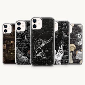 Op de afbeelding: Vijf smartphonehoesjes op een rij, elk met een zwarte achtergrond en witte lijntekeningen. De ontwerpen bevatten de Vitruviusman, geometrische diagrammen, een knielende figuur, een hand die een hart vasthoudt en een bebaard portret.