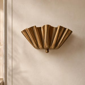 Vägglampa i räfflad mässing, vägglampa i pilgrimsmussla, sänglampa i art déco-stil med guldfärgad färg, handgjord sminklampa med volangskärm, G9-armatur