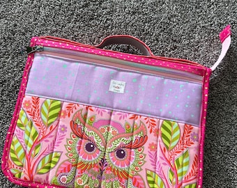 Tula Pink Owl running with scissors