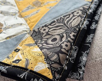 Bee themed Plot twist quilt handmade