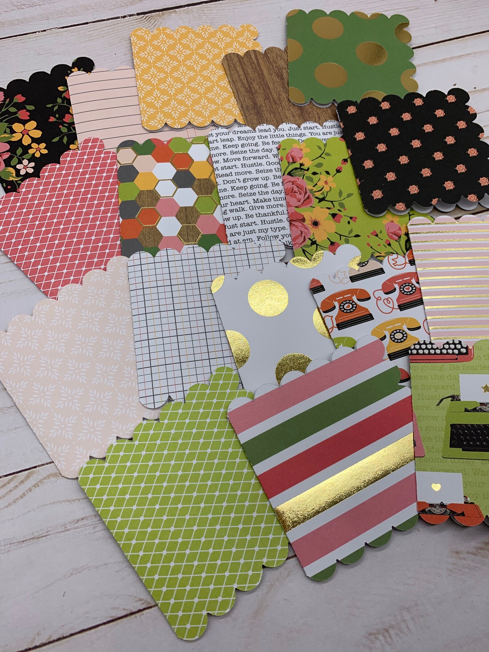 Assorted Note Cards - Set of 18 Mini Scalloped Notecards ~ 3x3 Blank ...