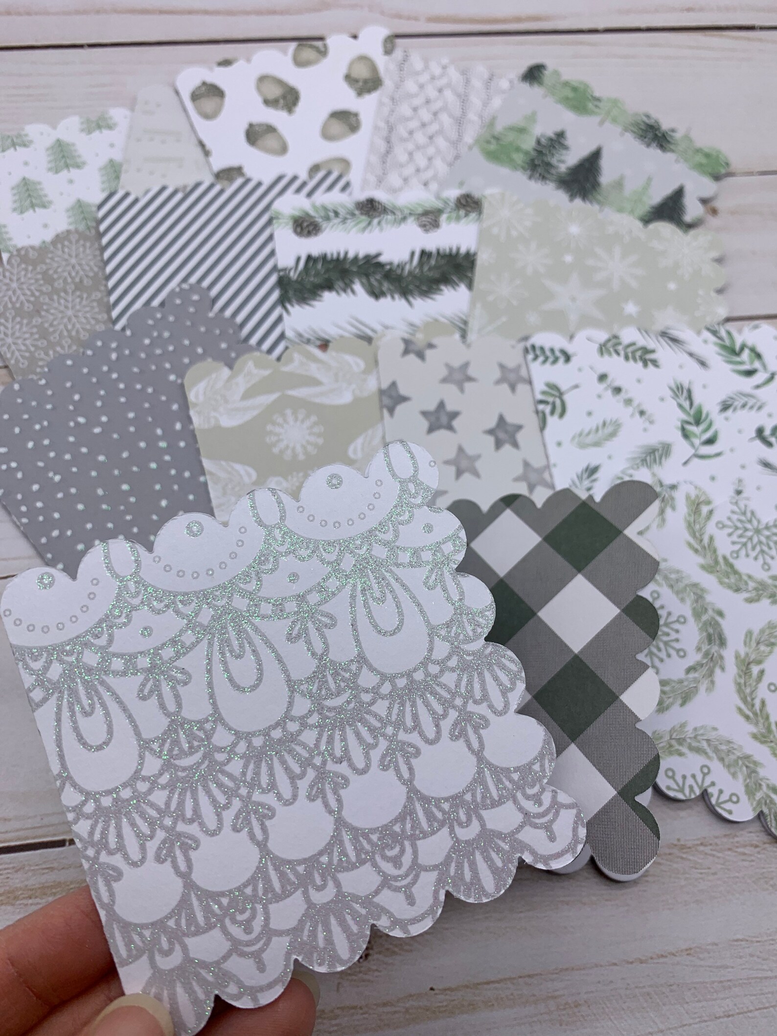 Assorted Note Cards - Set of 16 Mini Scalloped Notecards ~ Christmas ...