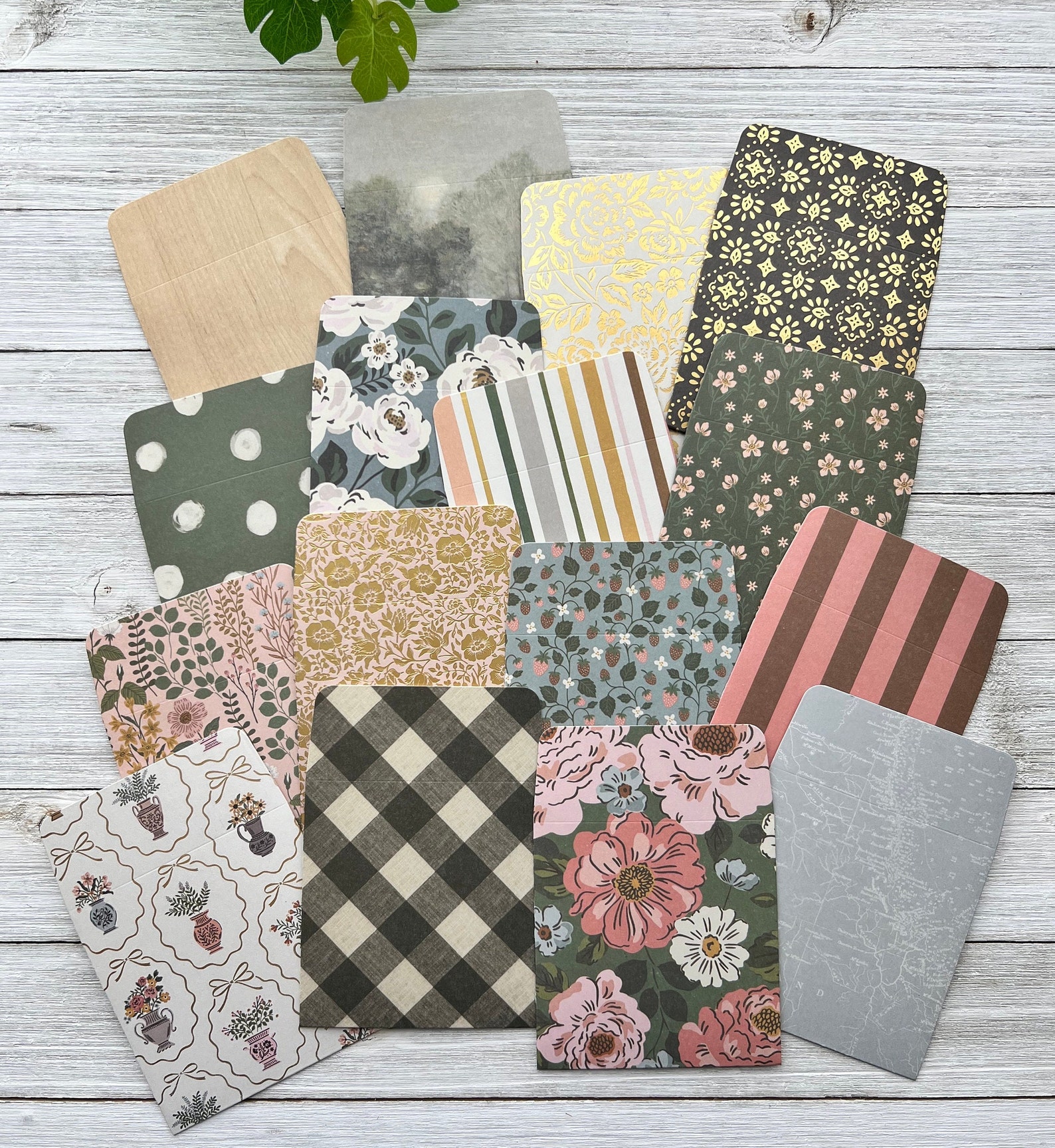 Set of 16 Mini Note Cards ~ 3x3 Blank Cards With Envelopes - Heart Love ...