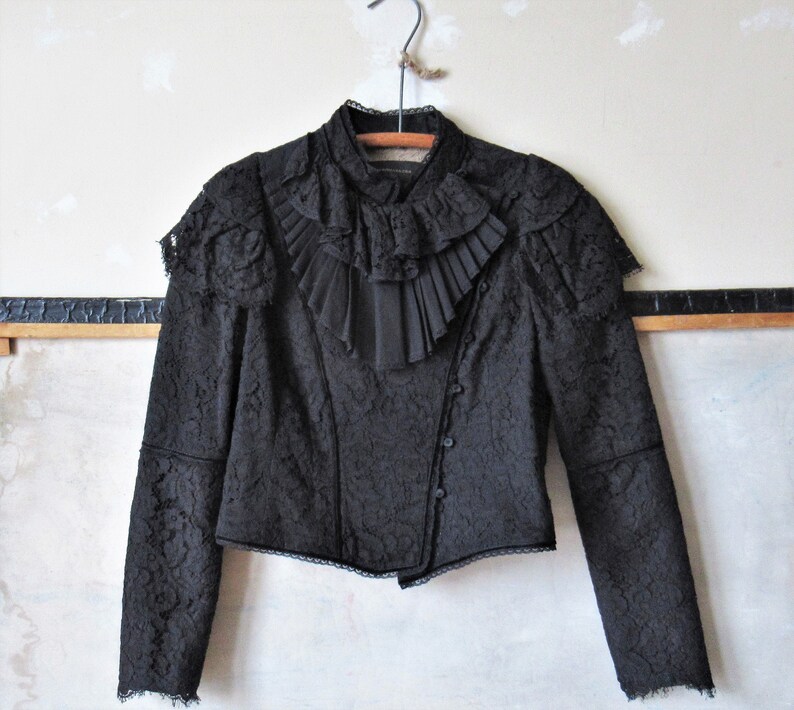 Vintage Black Lace Short Jacket 