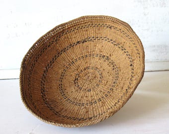 Cesta de recolección indígena Yanomami antigua de Sudamérica, cesta amazónica