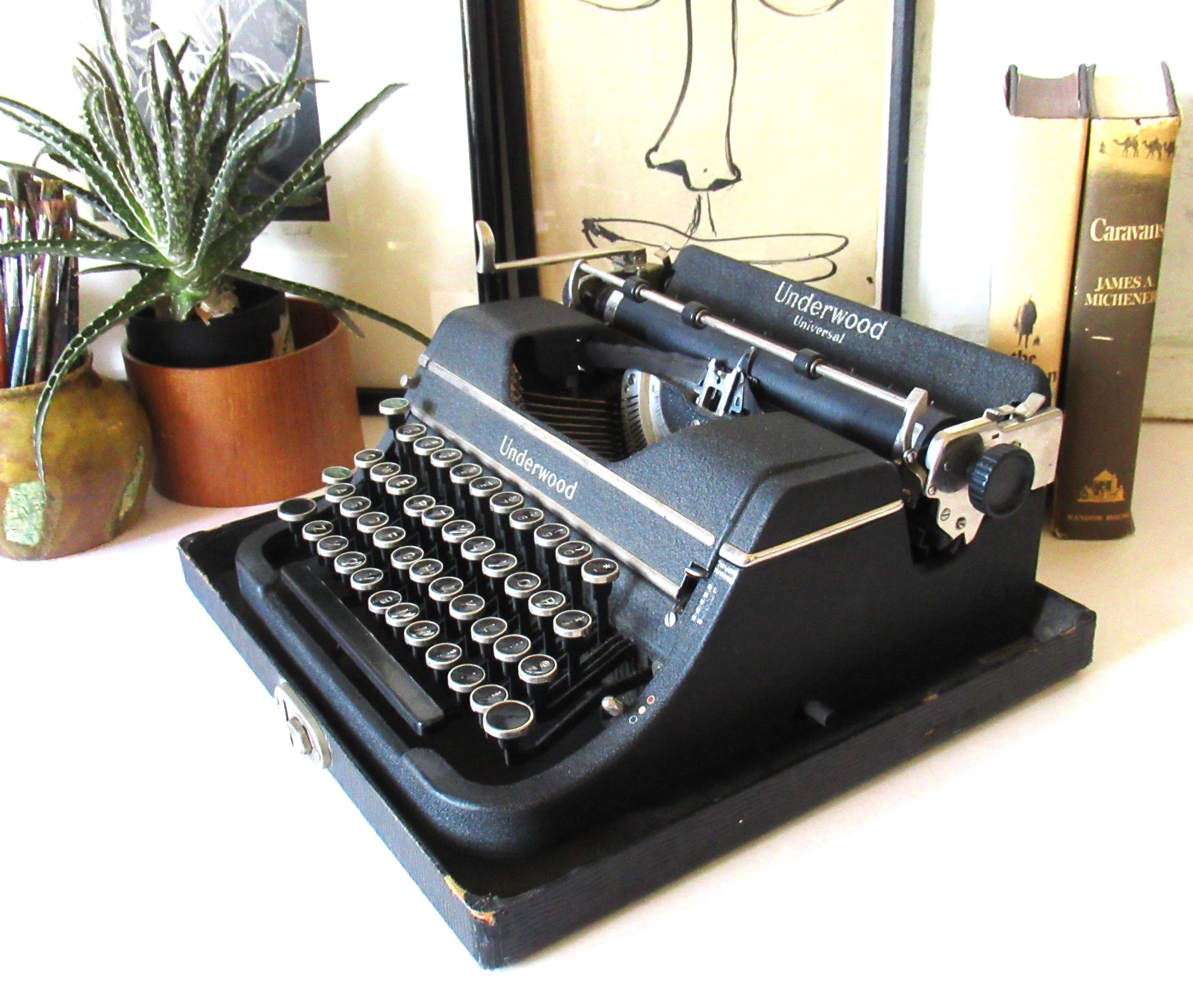 UNDERWOOD タイプライター ヴィンテージ アンティーク Underwood Typewriter Company 製 タイプライター