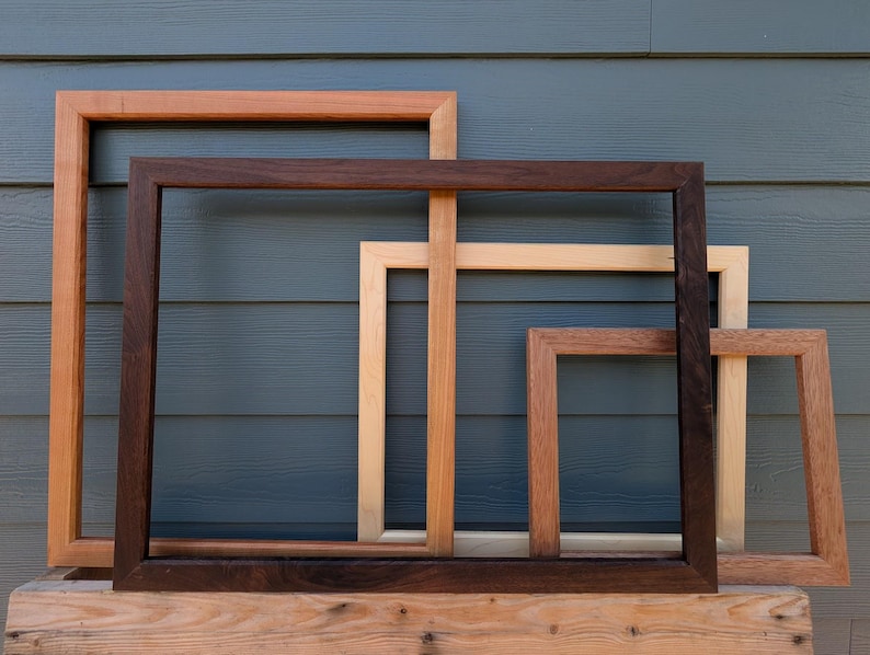 Custom Sized Handmade Solid Maple Picture Frame with Walnut Splines 画像 10