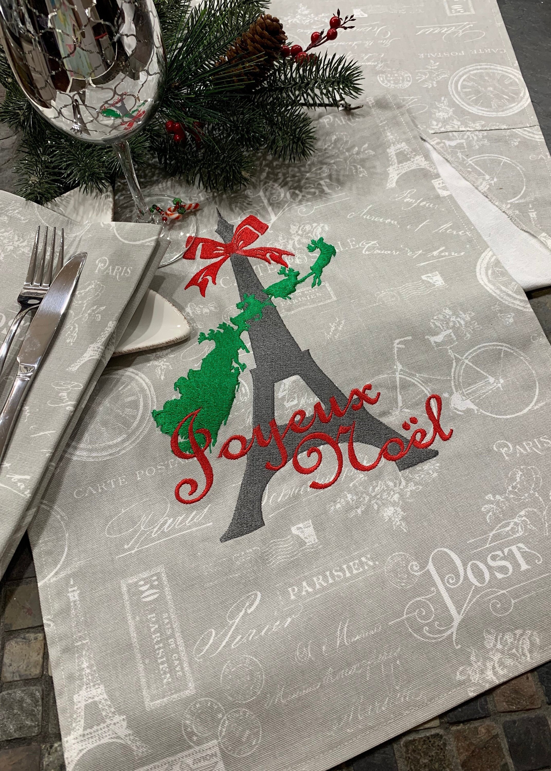 Party Tableware A Day In Paris Eiffel Tower Table Runner