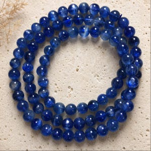 Pulsera de cianita azul natural de 3 vueltas, joyería de cristal petrificado similar al jade, alineación de cornucopia de 6 mm
