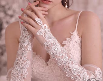 Guanti da sposa lunghi in pizzo, guanti da sposa senza dita, accessori da sposa in pizzo bianco, regalo per la sposa, regalo per la damigella d'onore, guanti da sposa eleganti