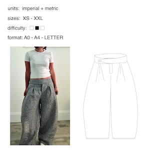 Könnte beinhalten: Ein Schnittmuster für eine Hose mit Druckknopfverschluss von MADE BY BEEGEE. Das Dokument enthält Text, einen Schwierigkeitsgrad, Größen von XS bis XXL sowie die Formate A0, A4 und LETTER. Es zeigt ein Foto und eine technische Zeichnung.