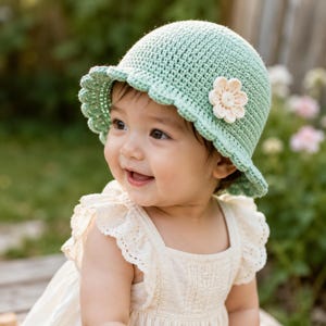 Crochet Baby Sun Hat Pattern, Scalloped Brim Flower Cap (PDF Download)