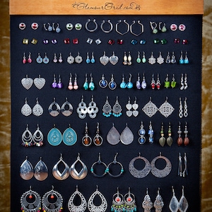 Hanging earring organizer