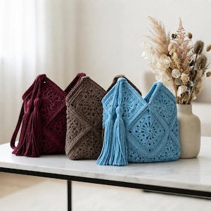 Crochet Granny Square Bag Pattern | Tassel Shoulder Bag Tutorial (PDF Download)