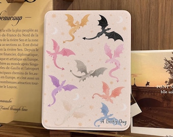 Funda personalizada para Kindle con diseño de dragón de cuarta generación, cubierta de dragón en tonos pastel con correa, parte trasera magnética transparente, compatible con Paperwhite de 12.ª y 11.ª generación, regalo ideal para amantes de los libros.