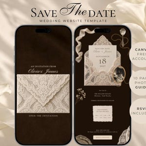 Op de afbeelding: Twee smartphones tonen een trouwwebsite-sjabloon met een donkerbruine achtergrond. De schermen bevatten crèmekleurige kanten envelopafbeeldingen, elegante schreefletters en tekst waaronder Save The Date, Olivia & James, 18 september 2027 en RSVP.