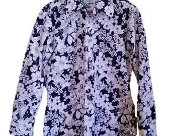 Vintage Hawaiian 1960's Nani Kamaaina long sleeve button up polyester shirt - size Medium - Made in Hong Kong - FLOWER POWER