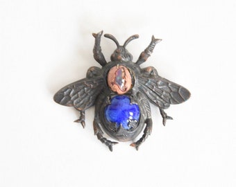 1940s Buzz Off! brooch