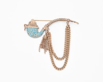 1940s La Fumée brooch