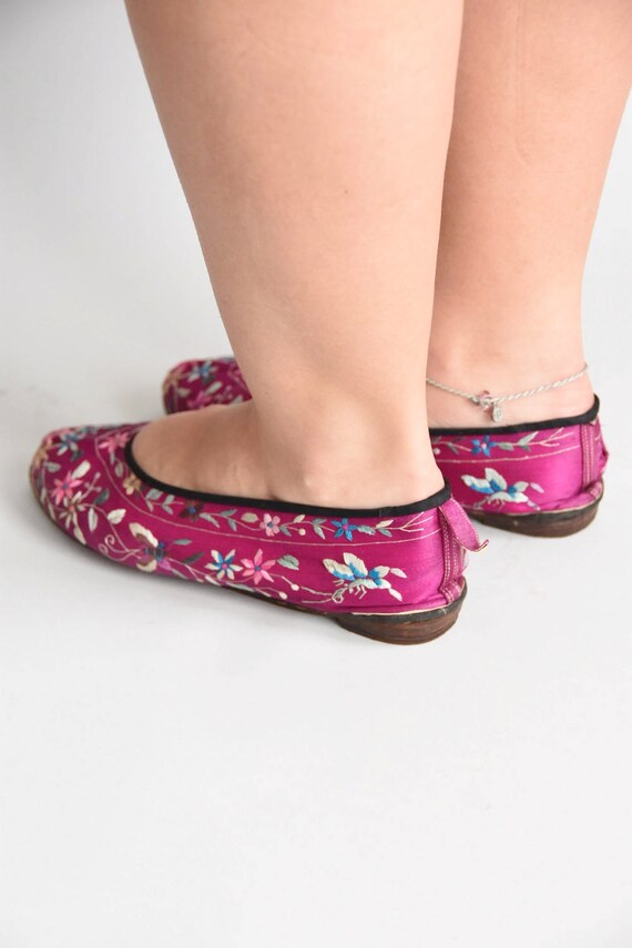 30s/ 40s Sweet Steps house shoes/ vintage embroid… - image 5