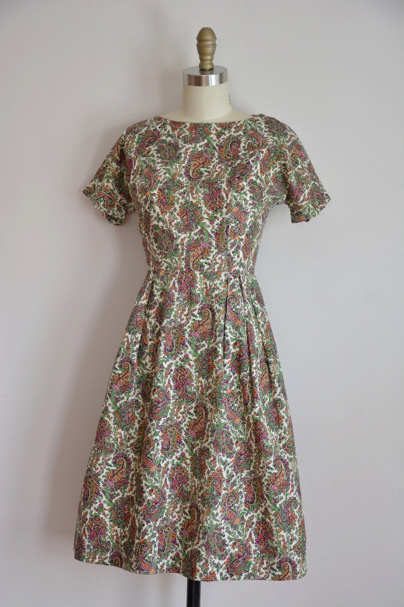 50s Paisley Faye dress/ vintage 1950s cotton sundress/ vintage paisley cotton full skirt dress image 4