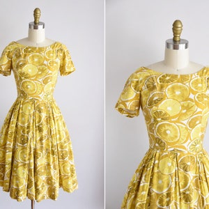 1950s Lemonade dress/ vintage 50s novelty daydress/ Sa'Bett of California lemon dress