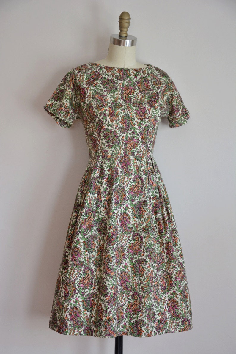 50s Paisley Faye dress/ vintage 1950s cotton sundress/ vintage paisley cotton full skirt dress image 3