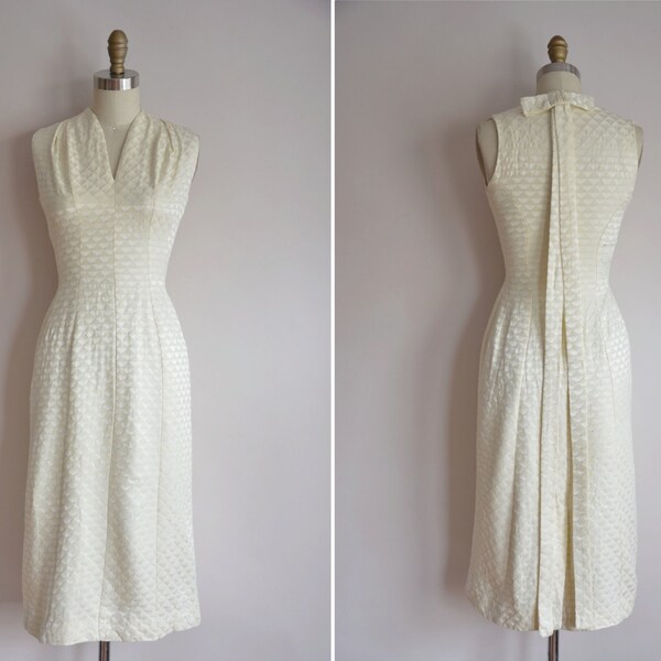 50s Star Gazing dress/ vintage 1950s wiggle dress/ vintage cream bombshell dress