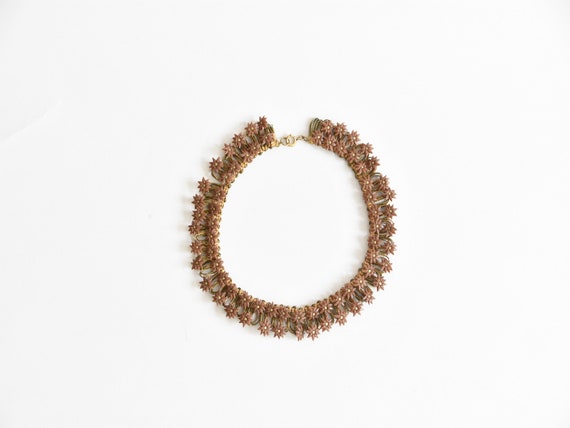30s/40s Floral Wreath necklace