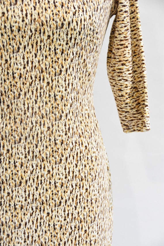 1950s Toffee Bark dress - image 3