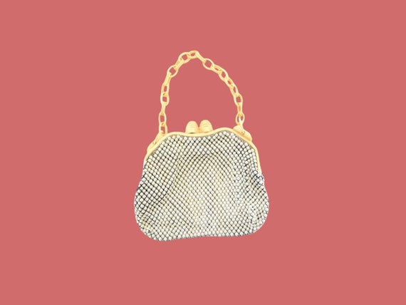 1940s Honeycomb purse - image 1