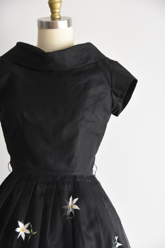 50s 60s Picking Daffodils dress - image 4