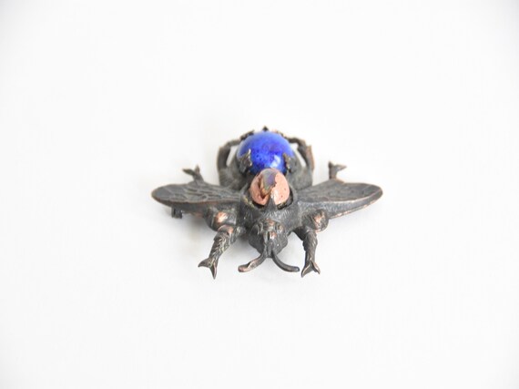 1940s Buzz Off! brooch - image 3