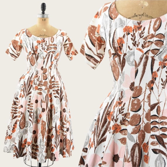 Vintage 1950s Floral Barkcloth Sundress • Atomic Botanical Fit and Flare dress • Small Medium 27 Waist