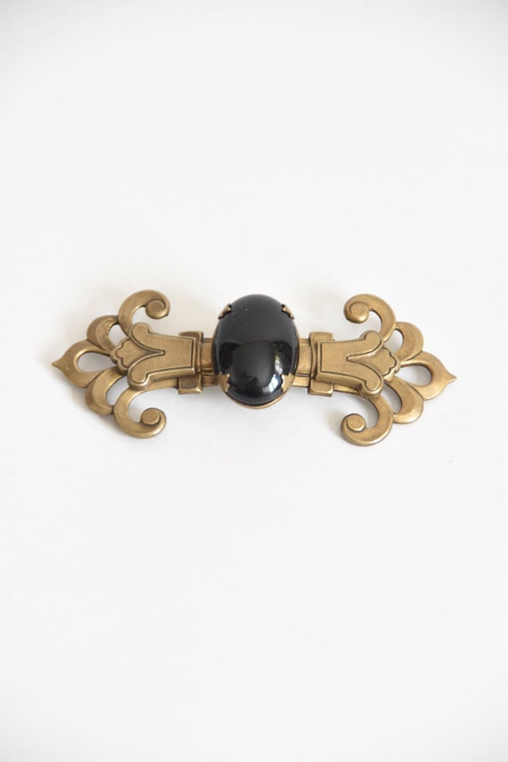 Vintage Fleur de Lis   brooch