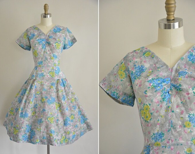 50s Valley of Pickers Dress /vintage 1950s Sundress/ 50s Floral Full