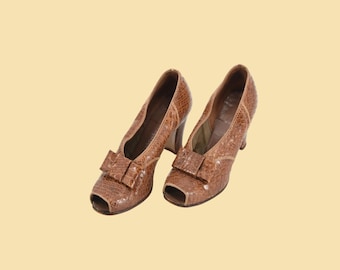 1940s Frontline Flirt alligator heels