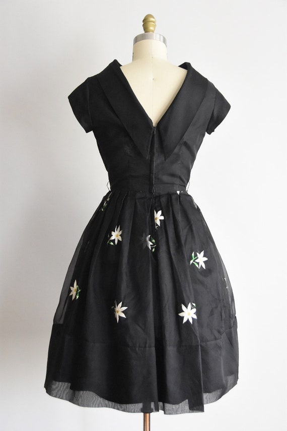 50s 60s Picking Daffodils dress - image 7