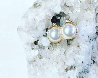 Pearl Stud Earrings, Minimalist Earrings, June Birthstone Earrings, Gold Stud Earrings